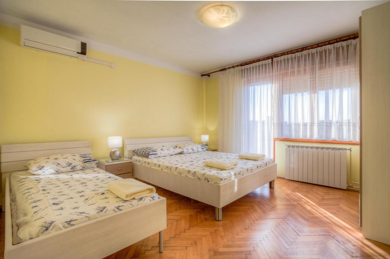 Diconi Apartment Pula Luaran gambar